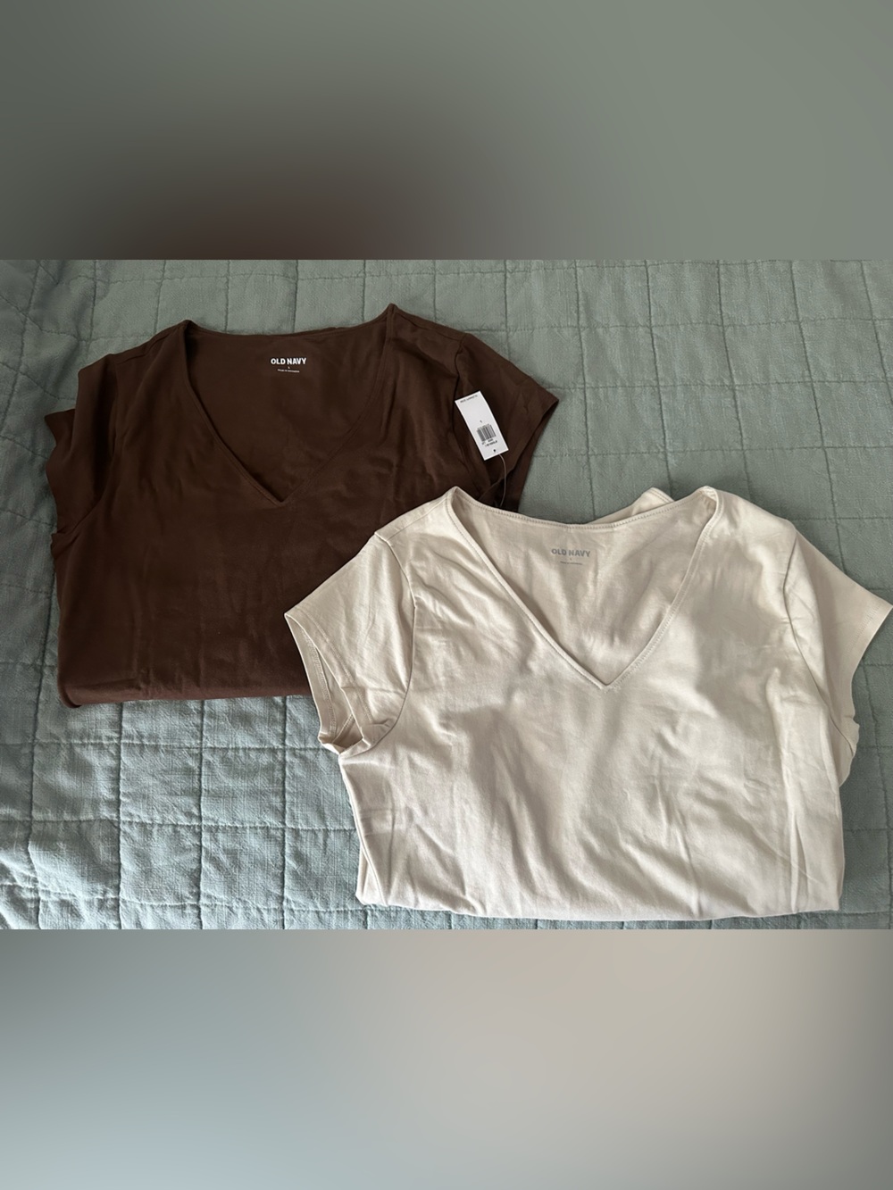 Old Navy V-Neck Bodysuit in Brown & Cream Duo